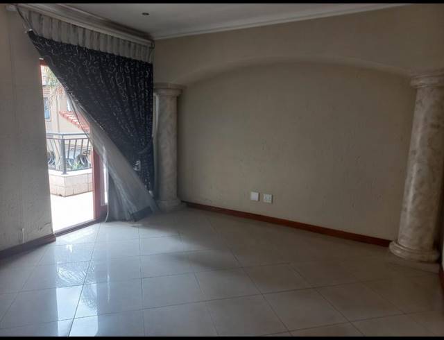 4 BEDROOM HOUSE FOR SALE IN BEYERS PARK